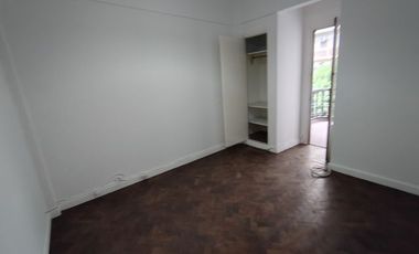 ALQUILER DE DEPARTAMENTOS EN SALTA. DE 2 DORMITORIOS. BELGRANO AL 400. CON BALCON