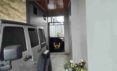 RUMAH MEWAH ELEGAN KOKOH KOLAM RENANG PRIBADI LINGKUNGAN SEKITAR PERUMAHAN ELITE MAGUWOHARJO