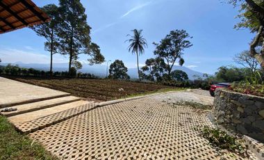 Tanah Full View Dijual di  Desa Cijeruk