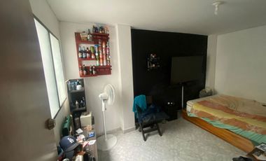 Vendo casa segundo piso Envigado (la Magnolia)