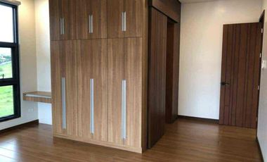 4 Bedroom House and Lot for Sale or Rent in Angeles City, Pampanga