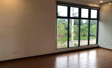 4 Bedroom House and Lot for Sale or Rent in Angeles City, Pampanga
