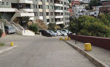 FRENTE AL MAR EN VIÑA, COND PARQUES DE TOLEDO, 4 DORM 3 BAÑOS