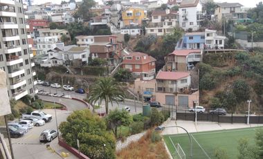 FRENTE AL MAR EN VIÑA, COND PARQUES DE TOLEDO, 4 DORM 3 BAÑOS