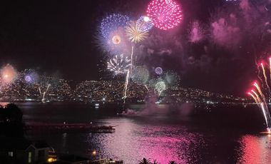 FRENTE AL MAR EN VIÑA, COND PARQUES DE TOLEDO, 4 DORM 3 BAÑOS