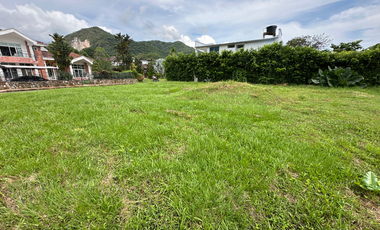 Lote en condominio en la vereda vanguardia