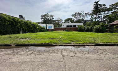 Lote en condominio en la vereda vanguardia