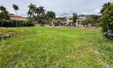 Lote en condominio en la vereda vanguardia