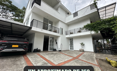 casa con amplio potencial comercial en el Buque