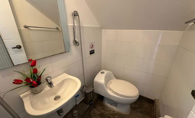 casa con amplio potencial comercial en el Buque