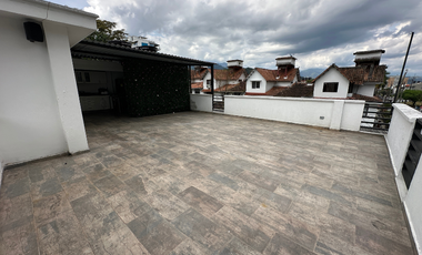 casa con amplio potencial comercial en el Buque