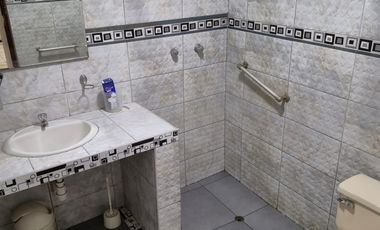 VENTA DE CASA MULTIFUNCIONAL 3 PISOS + AZOTEA EN CALLAO