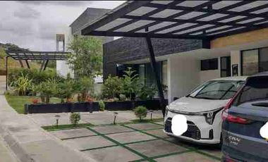 VENDO CASA RUITOQUE BAJO EXCELENTE CONJUNTO CERRADO AREA 880 METROS