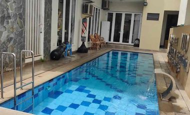 Disewakan puri beta 2 full furnish kolam renang siap huni hook