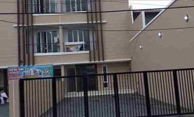 Di Sewakan Murah Ruko Tiga Lantai Plus Rooftop di Lokasi Strategis Pinggir Jalan Jakarta Barat