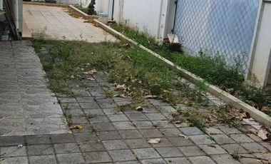 Murah !! DIJUAL RUMAH HOOK DI KOPYOR RAYA LOKASI STRATEGIS COCOK UNTUK USAHA