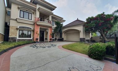 Mewah Rumah Taman Hunian Satelit, Kosongan With Pool