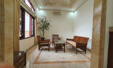 Mewah Rumah Taman Hunian Satelit, Kosongan With Pool