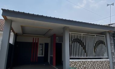 Rumah disewakan di Bandung, Mojokerto, Jawa Timur