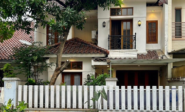 Dijual Rumah Bagus Siap Huni di Pondok Indah