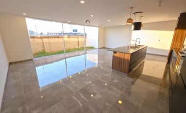 Casa en Venta - Lomas 2, Parque San José