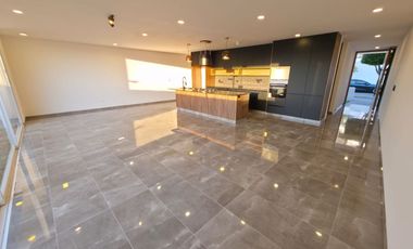 Casa en Venta - Lomas 2, Parque San José