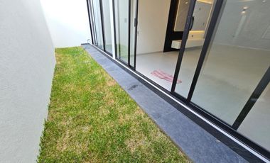 CASA EN VENTA EN LOMAS DE ANGELOPOLIS, PARQUE CUERNAVACA