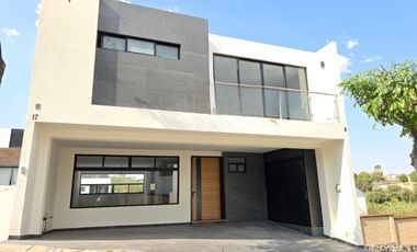CASA EN VENTA EN LOMAS DE ANGELOPOLIS, PARQUE CUERNAVACA