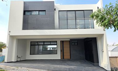 CASA EN VENTA EN LOMAS DE ANGELOPOLIS, PARQUE CUERNAVACA