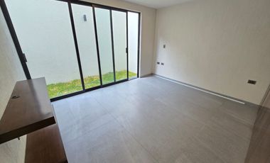 CASA EN VENTA EN LOMAS DE ANGELOPOLIS, PARQUE CUERNAVACA