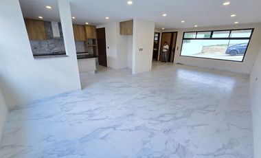 CASA EN VENTA EN LOMAS DE ANGELOPOLIS, PARQUE CUERNAVACA