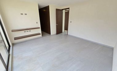 CASA EN VENTA EN LOMAS DE ANGELOPOLIS, PARQUE CUERNAVACA