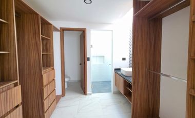 CASA EN VENTA EN LOMAS DE ANGELOPOLIS, PARQUE CUERNAVACA