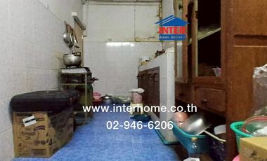 Two-story townhome, 18 sq.wa., Pruksa 7 Village, Lam Luk Ka Soi 151, Rangsit-Nakhon Nayok Road, Kanchanaphisek Road, Lam Luk Ka, Pathum Thani.
