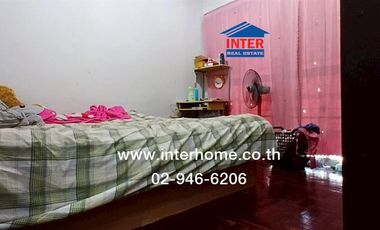 Two-story townhome, 18 sq.wa., Pruksa 7 Village, Lam Luk Ka Soi 151, Rangsit-Nakhon Nayok Road, Kanchanaphisek Road, Lam Luk Ka, Pathum Thani.