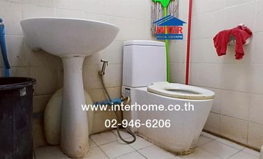 Two-story townhome, 18 sq.wa., Pruksa 7 Village, Lam Luk Ka Soi 151, Rangsit-Nakhon Nayok Road, Kanchanaphisek Road, Lam Luk Ka, Pathum Thani.