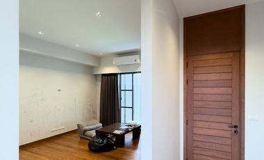 Newly Renovated Modern Style, with Rental Income 210,000 Baht/Month. For Sale: Evergreen Ville Bangna-Trat 56.
