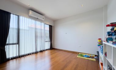 Newly Renovated Modern Style, with Rental Income 210,000 Baht/Month. For Sale: Evergreen Ville Bangna-Trat 56.