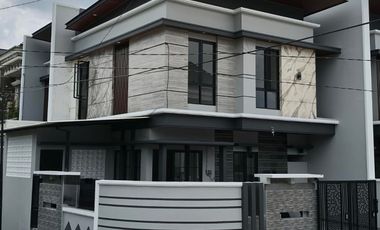 Rumah dijual di RW 12, Semolowaru, Sukolilo, Surabaya, Jawa Timur