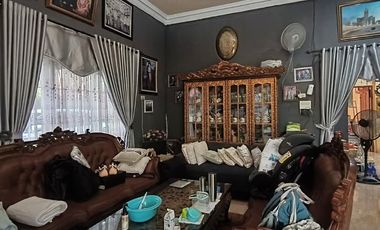 DIJUAL RUMAH SEMI FURNISH AREA MASKAREBET PALEMBANG