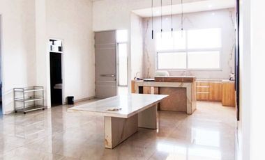 Rumah di Kertomenanggal