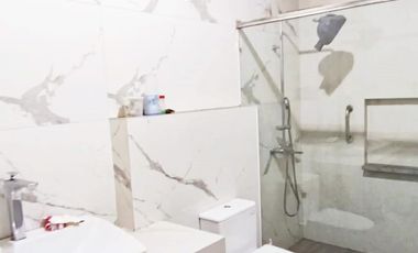 Rumah di Kertomenanggal