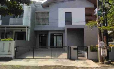 Dijual rumah gaya modern minimalis Margahayu Raya Bandung 
Bangunan baru tahun 2023