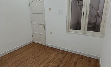 Rumah disewakan di Cipete