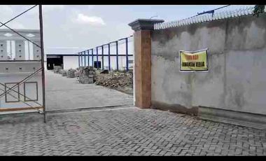 Dijual Kompleks Pergudangan Luas Bangunan Gress