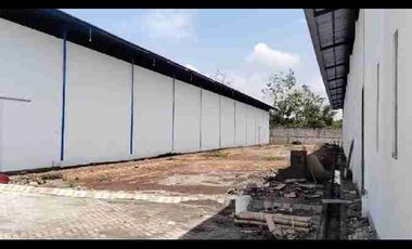 Dijual Kompleks Pergudangan Luas Bangunan Gress