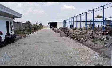 Dijual Kompleks Pergudangan Luas Bangunan Gress