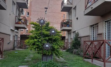 SE VENDE DPTO 2 DORM- EN B° PUEYRREDON CBA