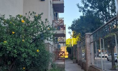 SE VENDE DPTO 2 DORM- EN B° PUEYRREDON CBA