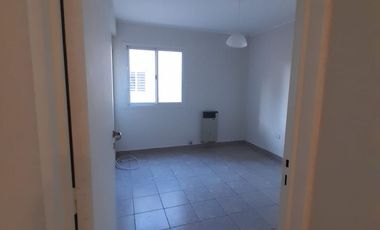 SE VENDE DPTO 2 DORM- EN B° PUEYRREDON CBA